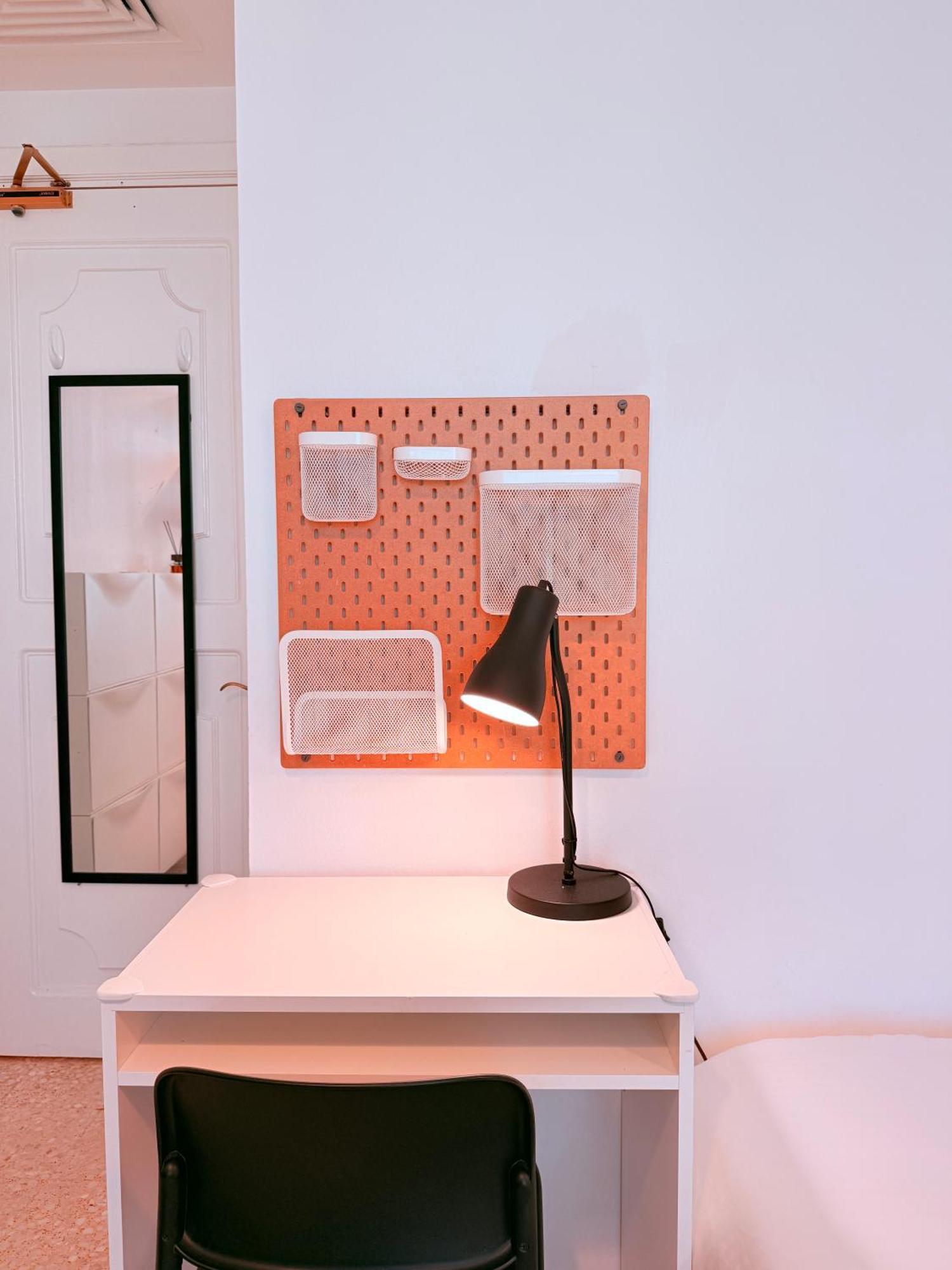 Homestay Fully Furnished Twin With Shared Toilet *