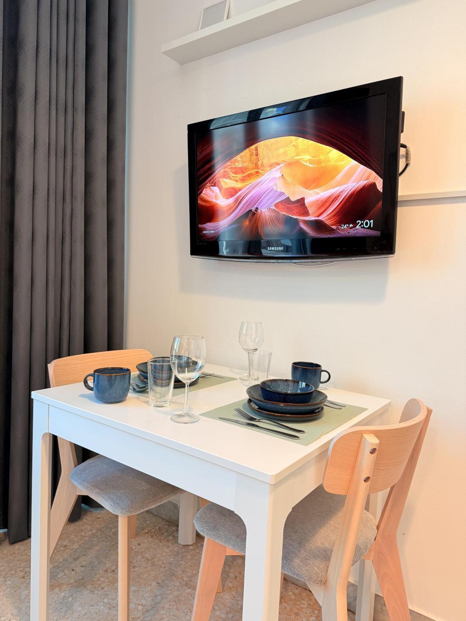 Fully Furnished Twin With Shared Toilet